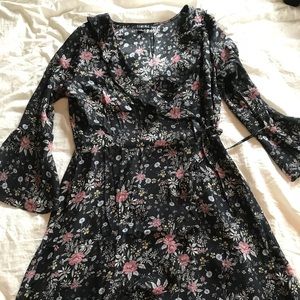 Black floral bell sleeve dress